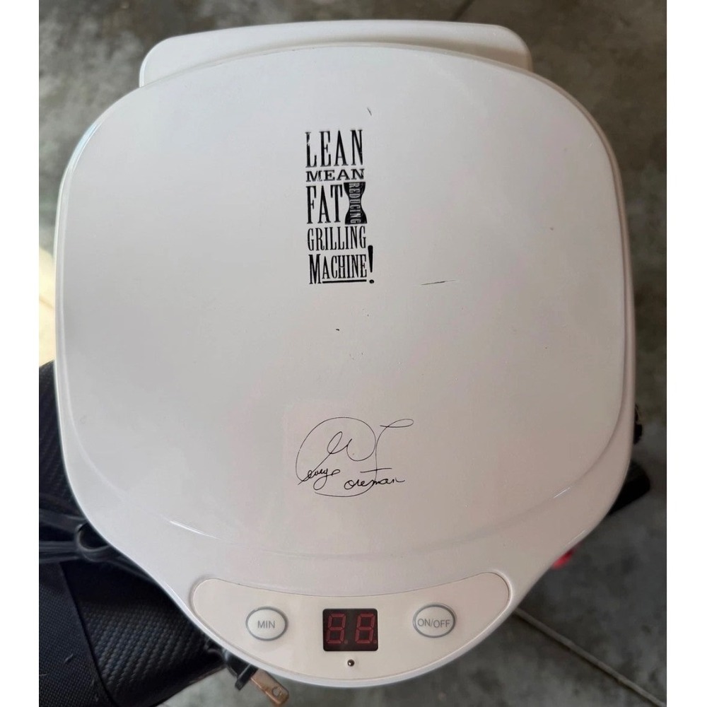 George Foreman Lean Mean Fat Reducing Grilling Machine White GR10ATMR 760W Timer